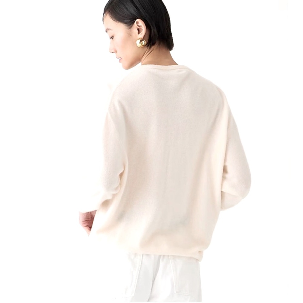 NWT J Crew Cashmere V-neck Sweater in Snow